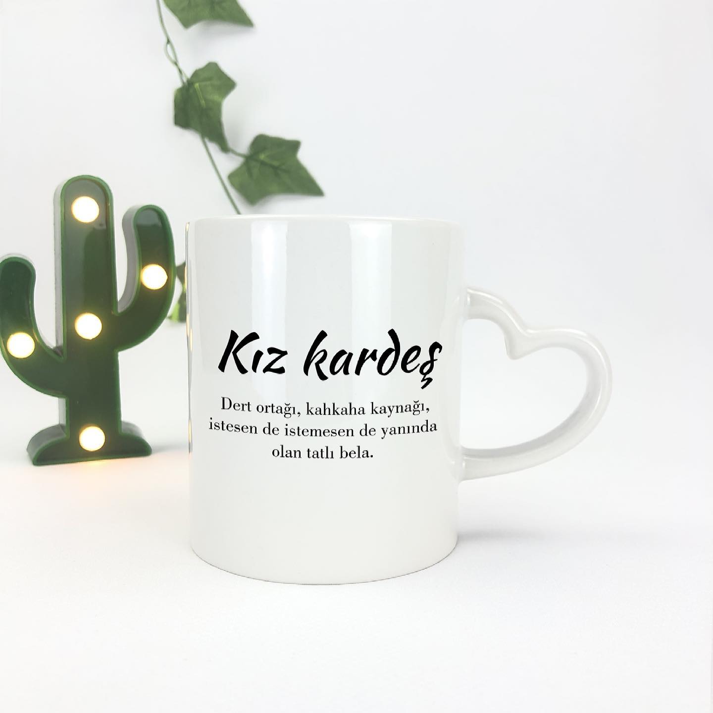 Kız Kardeş Kalp Kulplu Kupa
